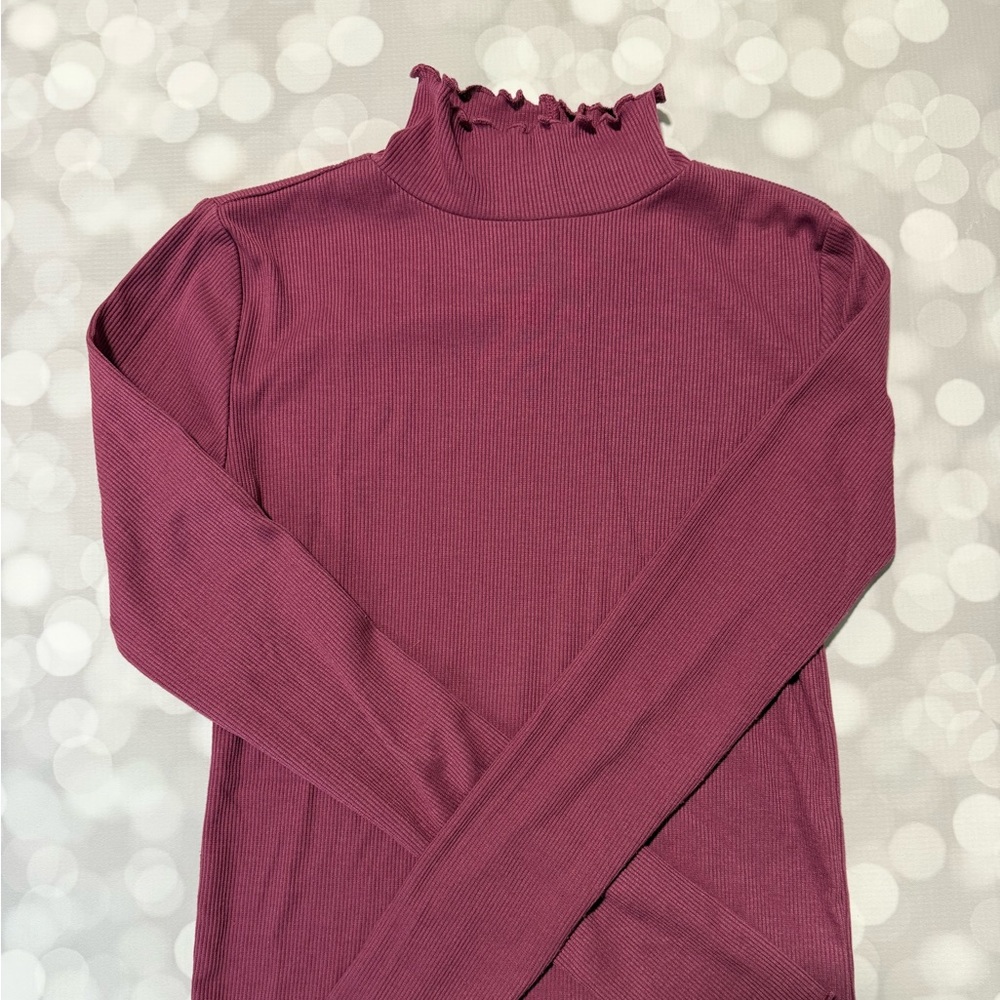 Forever 21 Ruffled Ribbed Knit Top in Pink